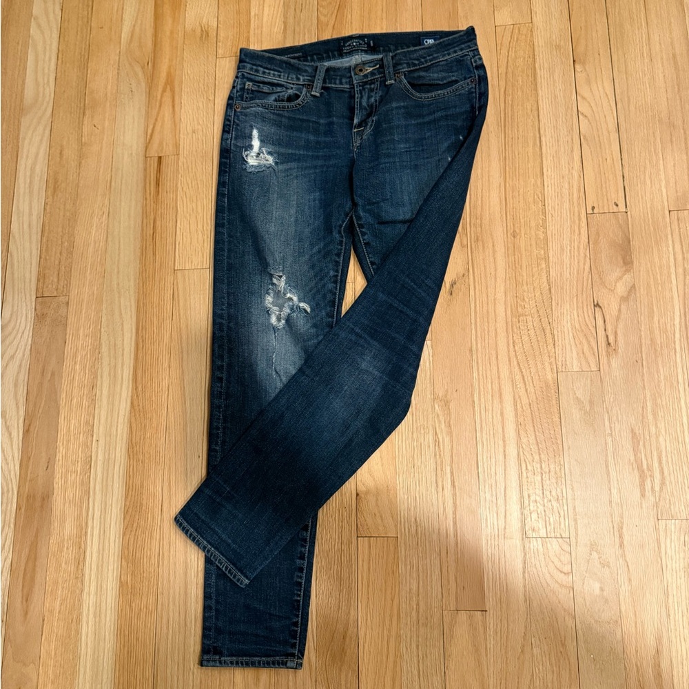 Lucky Brand jeans in size 0/25, worn once. “Sienna Slim Boyfriend” style w/rips